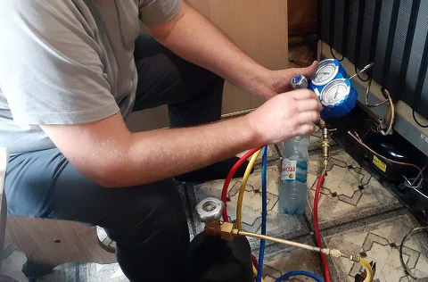 Вернули к жизни холодильник Indesit в Новокузнецке